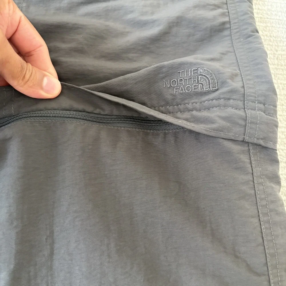 The North Face Paramount Peak Active AU2C Mens XL Short Gray Convertible Pants